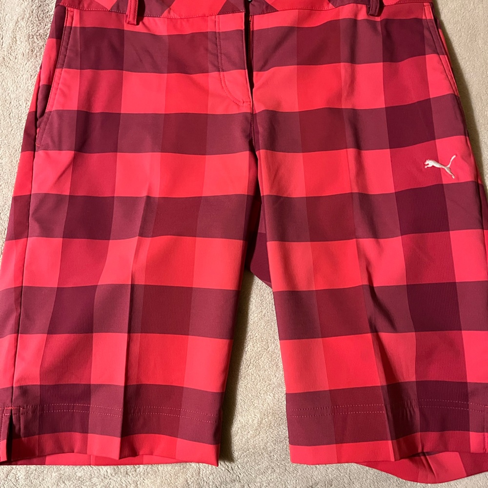 Size 8 ladies Puma Bermuda gold shorts
